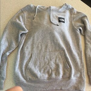 The North Face Men's Light Gray Pullover